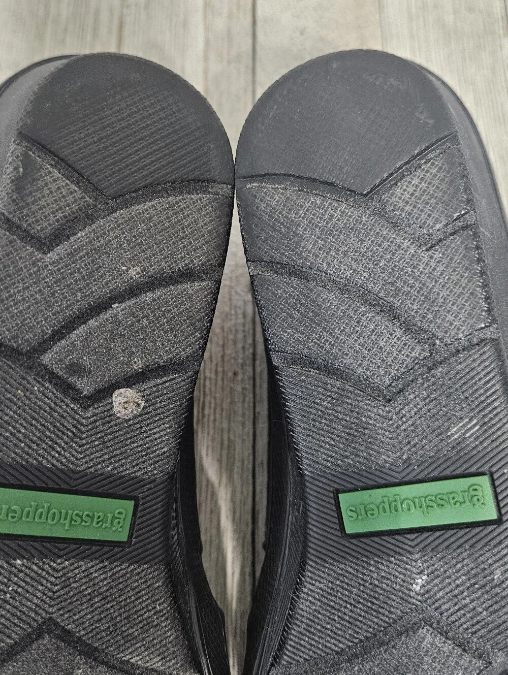 Grasshoppers size 6m